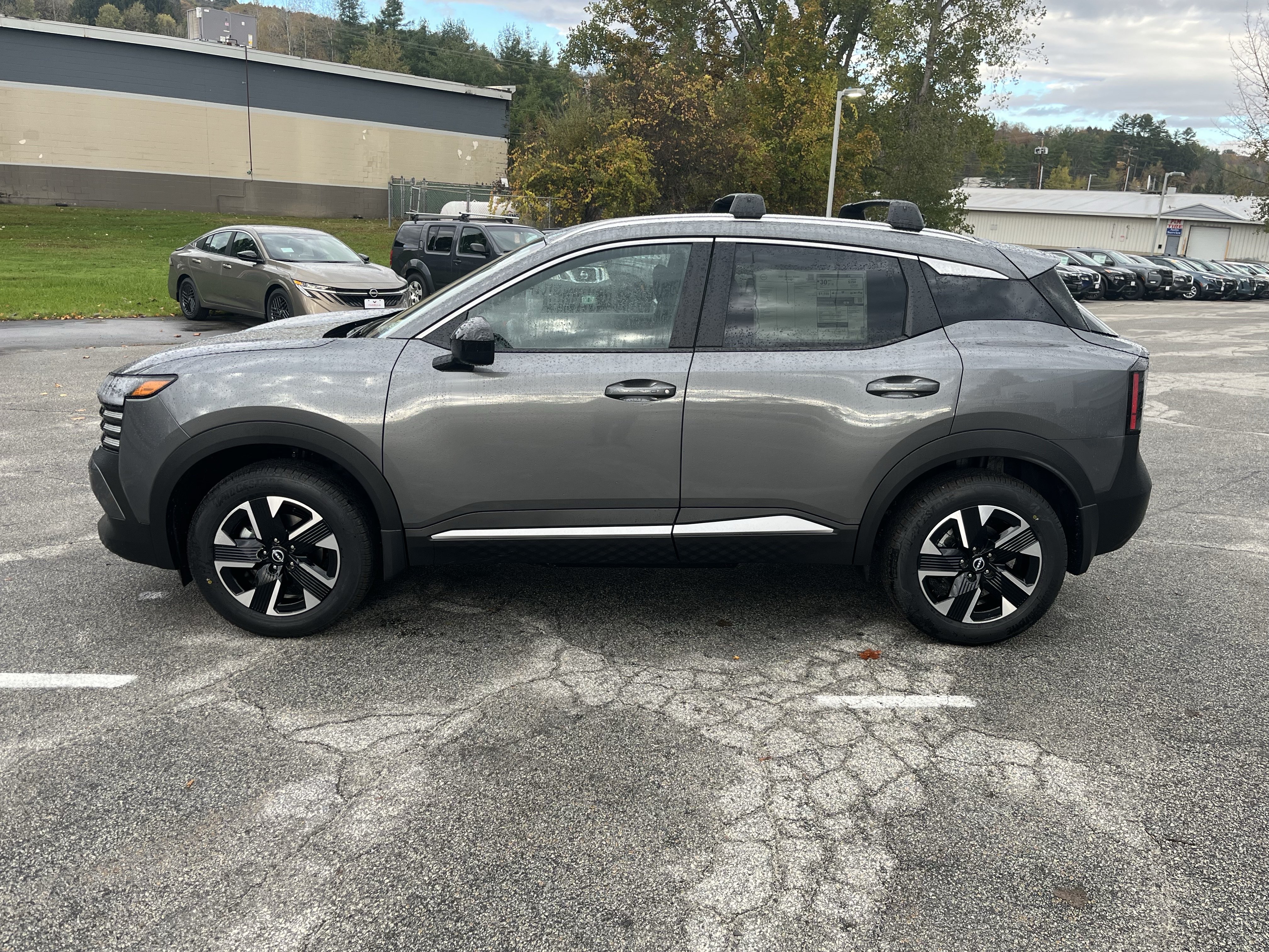 New 2027 Nissan Kicks SV AWD/4WD image 4