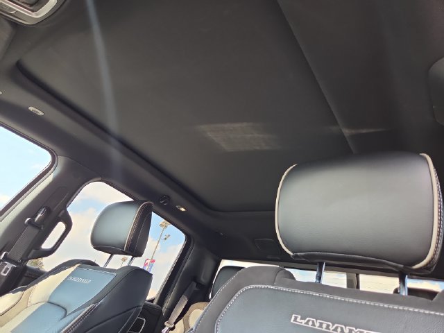 Used 2022 RAM 1500 Laramie w/ Sport Appearance Package AWD/4WD image 22