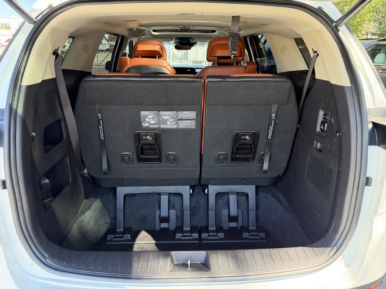 Used 2022 Kia Carnival SX Prestige FWD image 24