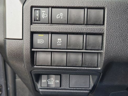 Used 2024 Toyota Tacoma SR5 AWD/4WD image 24