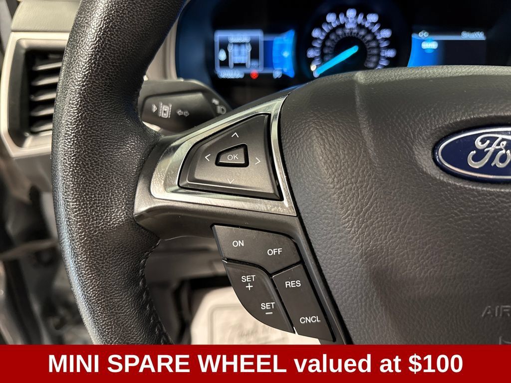 Used 2024 Ford Edge SEL AWD/4WD image 3