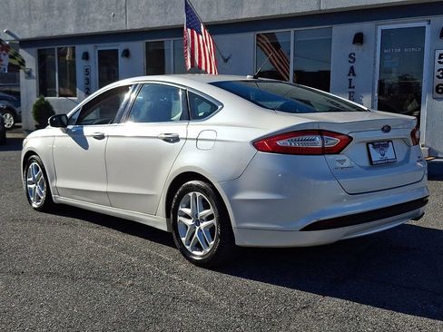Used 2014 Ford Fusion SE w/ Equipment Group 202A image 6