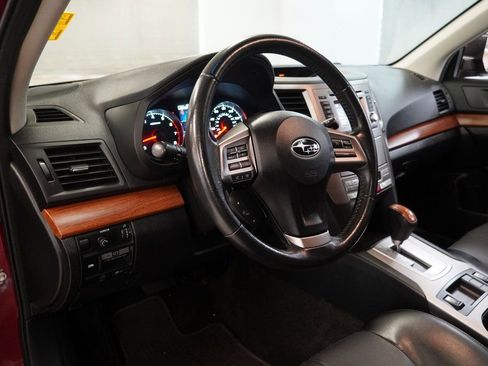 Used 2014 Subaru Outback 2.5i Limited w/ Moonroof Package image 7