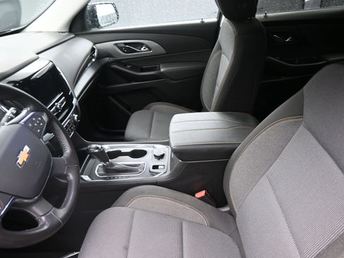 Certified 2020 Chevrolet Traverse LT w/ LPO, Floor Liner Package image 12