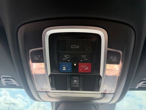 Used 2023 RAM 1500 Limited AWD/4WD image 21