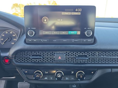 Used 2023 Honda HR-V Sport image 16