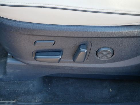 Used 2021 Hyundai Palisade Limited image 19