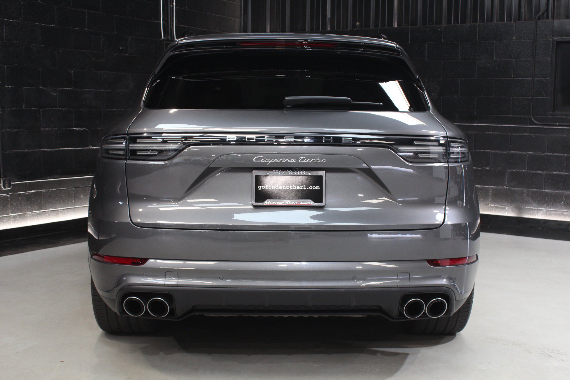 Used 2023 Porsche Cayenne Turbo AWD/4WD image 17