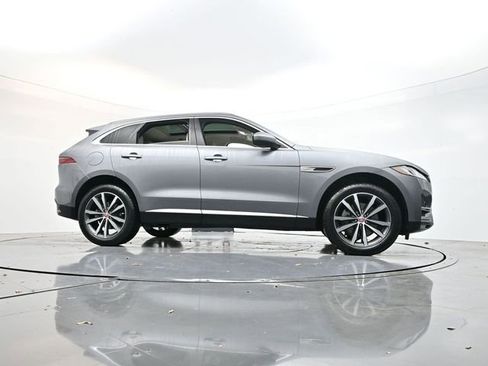 Used 2023 Jaguar F-PACE S image 36