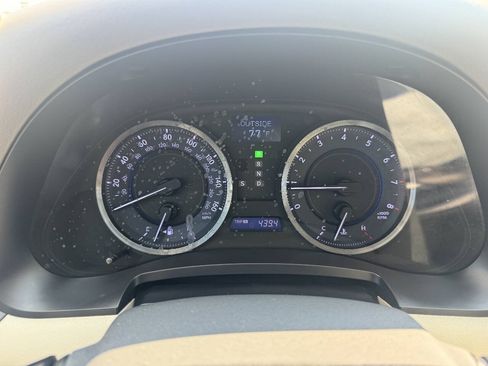 Used 2011 Lexus IS 350 AWD w/ Luxury Plus Value Edition image 14