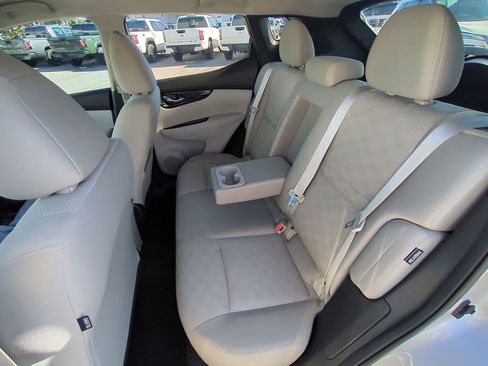 Used 2020 Nissan Rogue Sport SV image 14