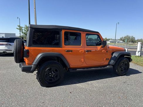 Used 2025 Jeep Wrangler Unlimited Sport AWD/4WD image 14