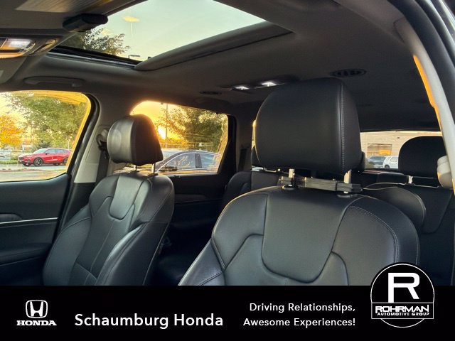 Used 2023 Kia Telluride EX w/ EX Captain's Chair Package AWD/4WD image 9
