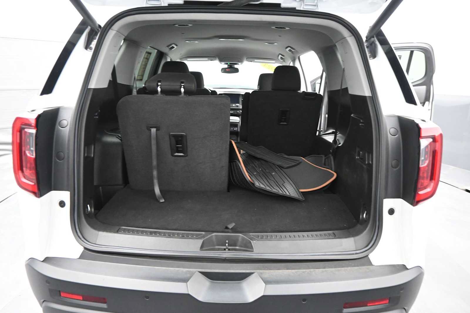 Used 2023 GMC Acadia AT4 AWD/4WD image 14