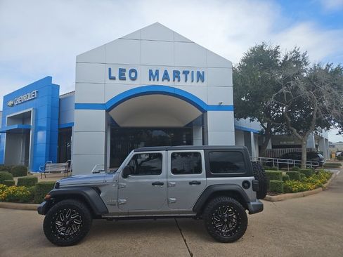 Used 2019 Jeep Wrangler Unlimited Sport S AWD/4WD image 1