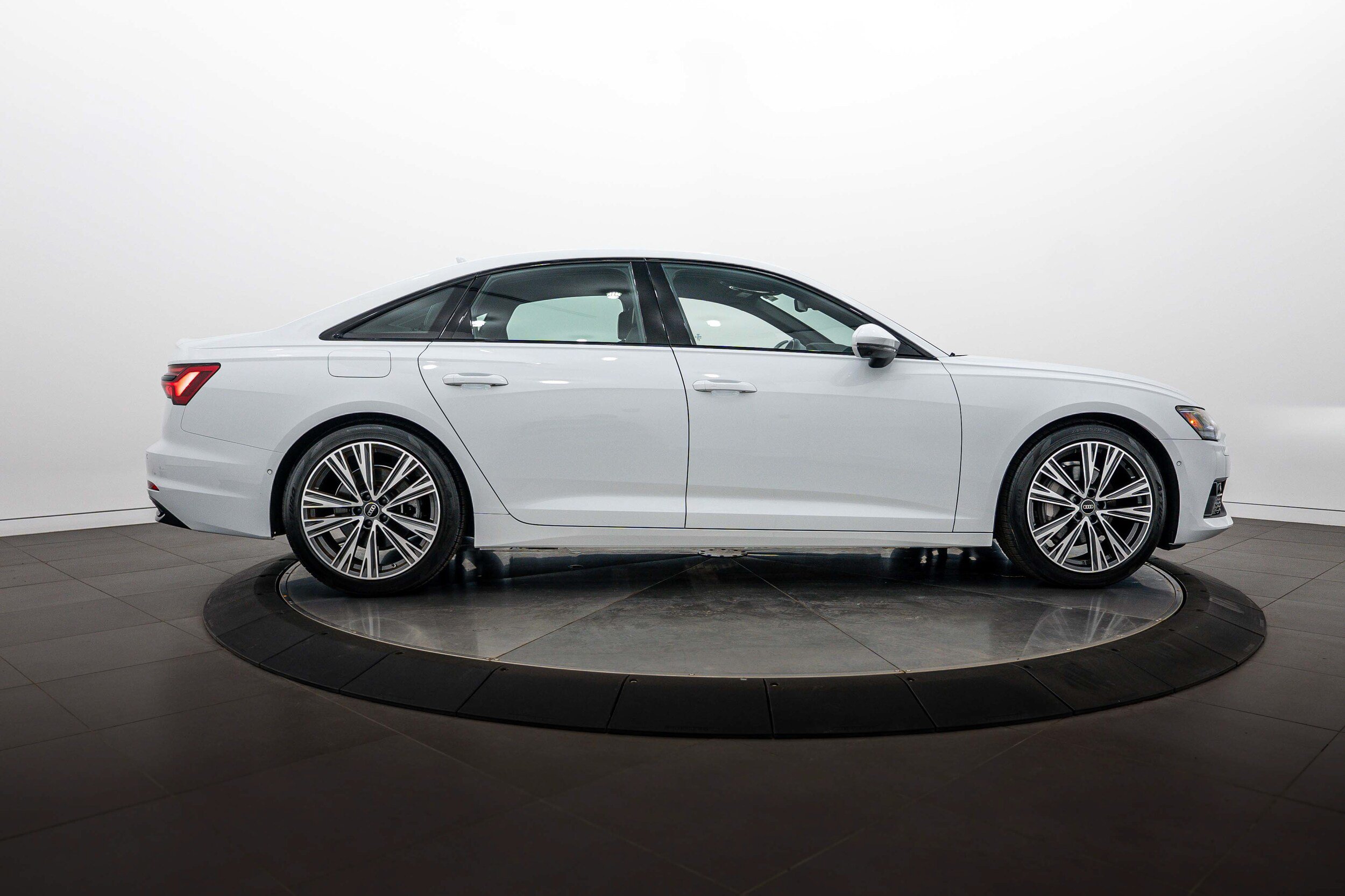 Certified 2023 Audi A6 2.0T Premium w/ Convenience Package AWD/4WD image 3