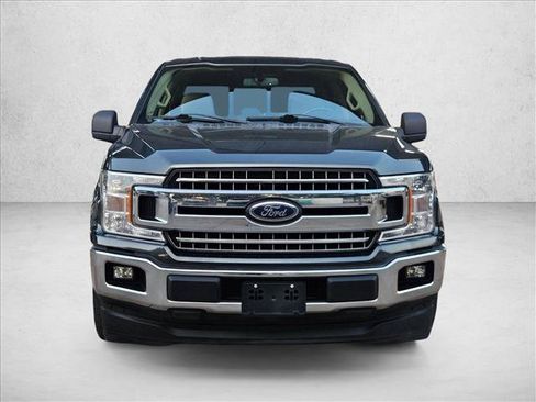 Used 2018 Ford F150 XLT w/ Equipment Group 302A Luxury RWD image 2