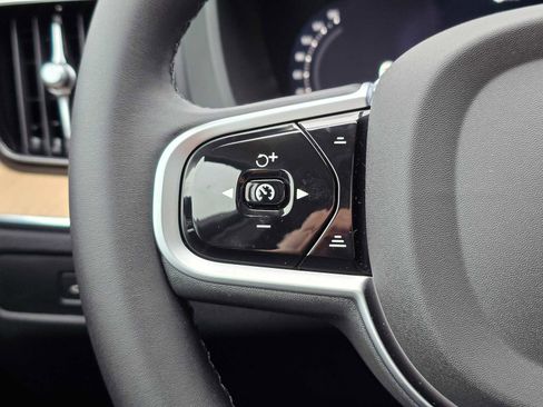 New 2026 Volvo XC60 B5 Core w/ Protection Package Premier AWD/4WD image 29
