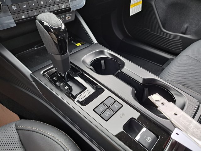 New 2026 Subaru Outback Limited AWD/4WD image 11