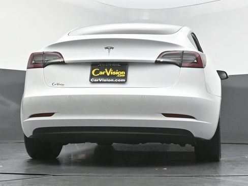 Used 2021 Tesla Model 3 Standard Range Plus image 50