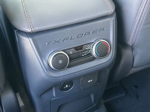 New 2026 Ford Explorer Active w/ Active Comfort Package RWD image 13