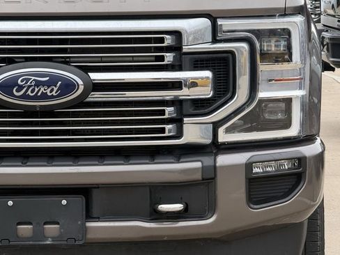 Used 2022 Ford F250 Limited w/ FX4 Off-Road Package AWD/4WD image 8