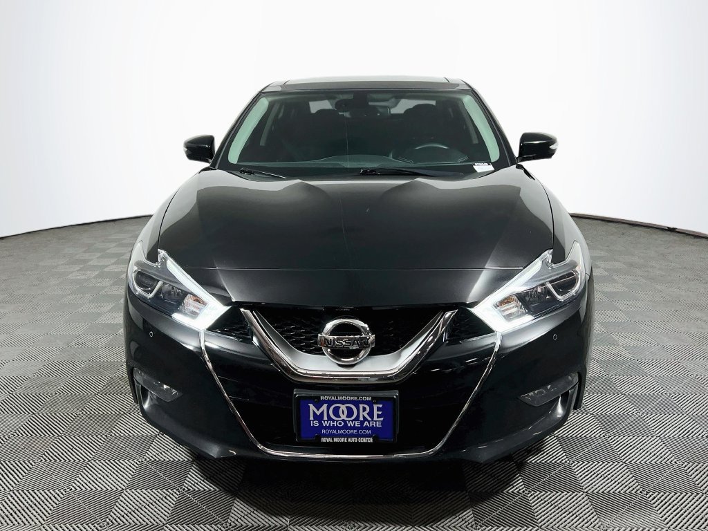 Used 2016 Nissan Maxima Platinum w/ Interior Lighting Package FWD image 2