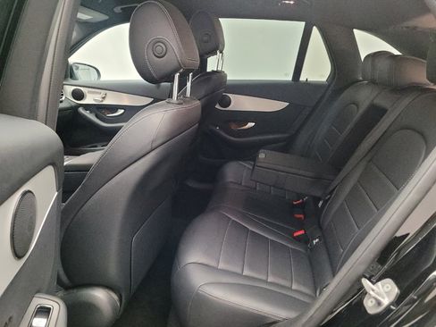 Used 2021 Mercedes-Benz GLC 300 4MATIC image 18
