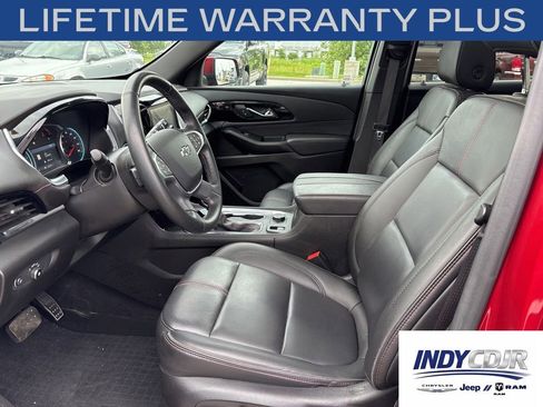 Used 2023 Chevrolet Traverse RS w/ LPO, Floor Liner Package AWD/4WD image 7