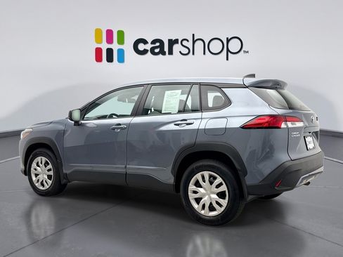 Used 2024 Toyota Corolla Cross L AWD/4WD image 3