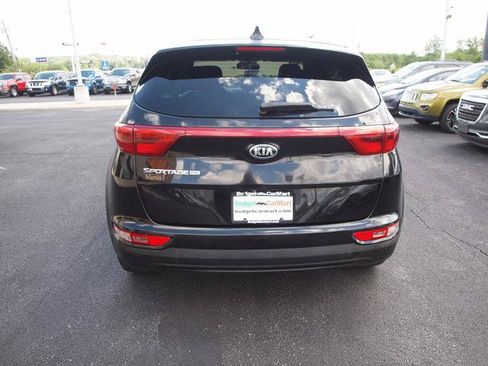 Used 2018 Kia Sportage LX FWD image 2