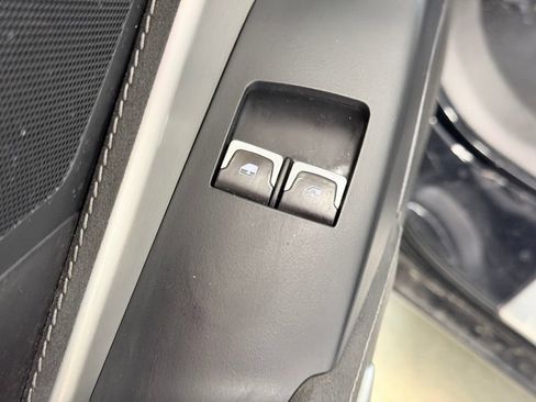 Used 2016 Chevrolet Corvette Stingray Convertible w/ 3LT Preferred Equipment Group RWD image 11