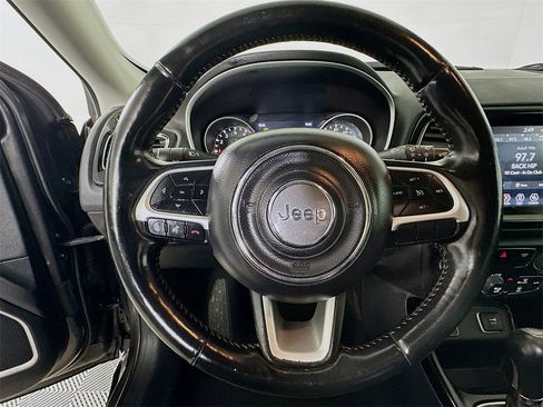 Used 2020 Jeep Compass Limited image 18