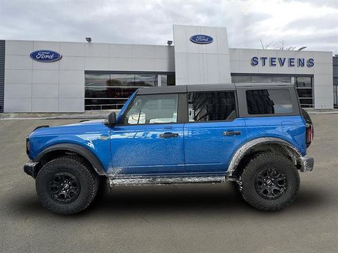 Certified 2023 Ford Bronco Wildtrak image 3