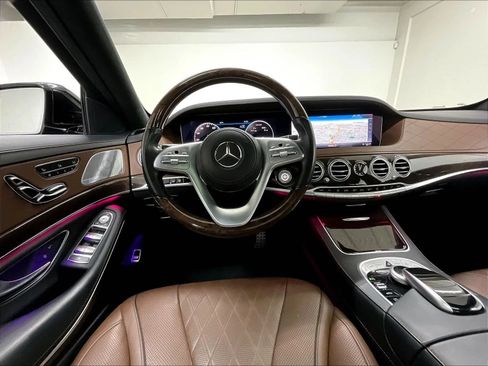 Used 2018 Mercedes-Benz S 560 4MATIC Sedan image 19