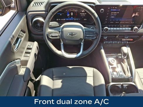 Used 2025 Chevrolet Colorado Z71 w/ Technology Package AWD/4WD image 3
