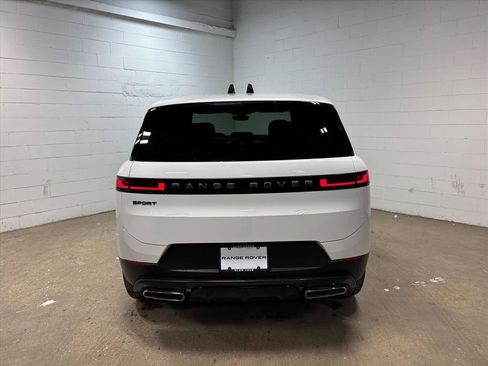 New 2026 Land Rover Range Rover Sport SE image 3