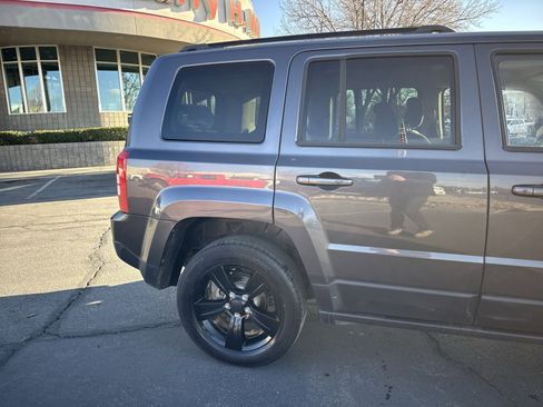 Used 2015 Jeep Patriot Sport w/ Power Value Group image 14