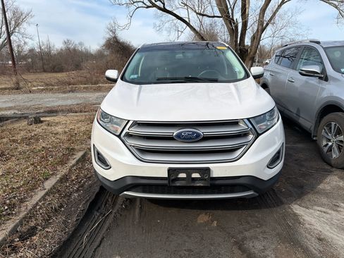 Used 2017 Ford Edge Titanium w/ Equipment Group 301A image 6
