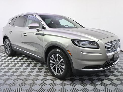 Used 2023 Lincoln Nautilus Reserve AWD/4WD image 8