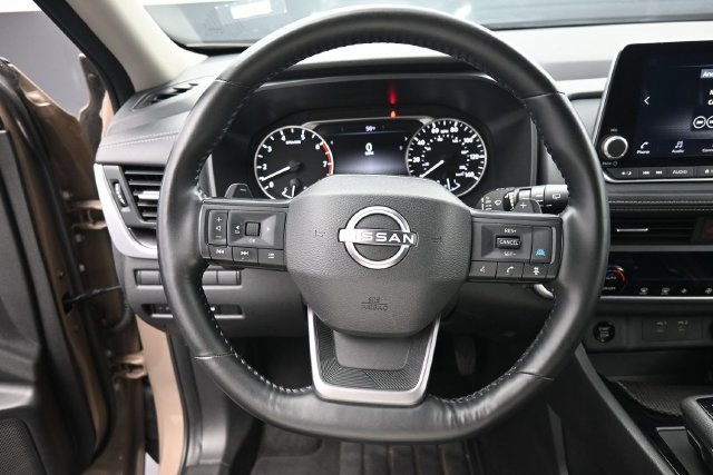 Used 2025 Nissan Rogue SV AWD/4WD image 20