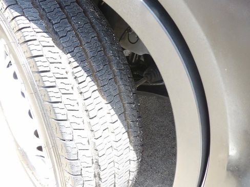 Used 2025 RAM ProMaster 2500 w/ U-Haul Equipment Group FWD image 15