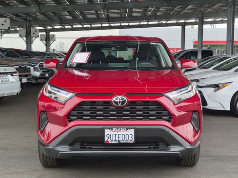 Certified 2025 Toyota RAV4 LE FWD image 2