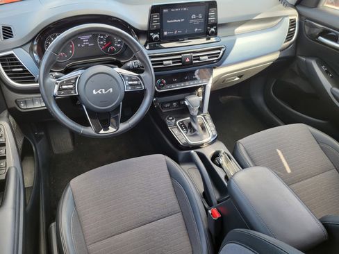 Used 2023 Kia Seltos S image 34
