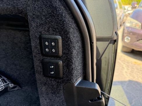 Used 2019 Land Rover Range Rover Long Wheelbase Supercharged AWD/4WD image 38