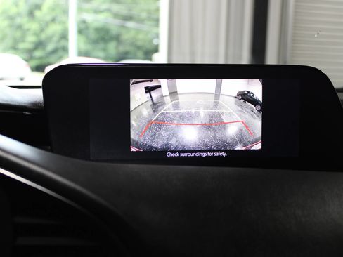 Used 2019 MAZDA MAZDA3 Hatchback FWD image 18