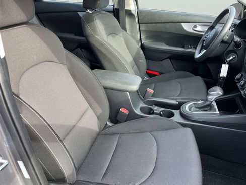 Certified 2024 Kia Forte LXS w/ LXS Technology Package FWD image 22
