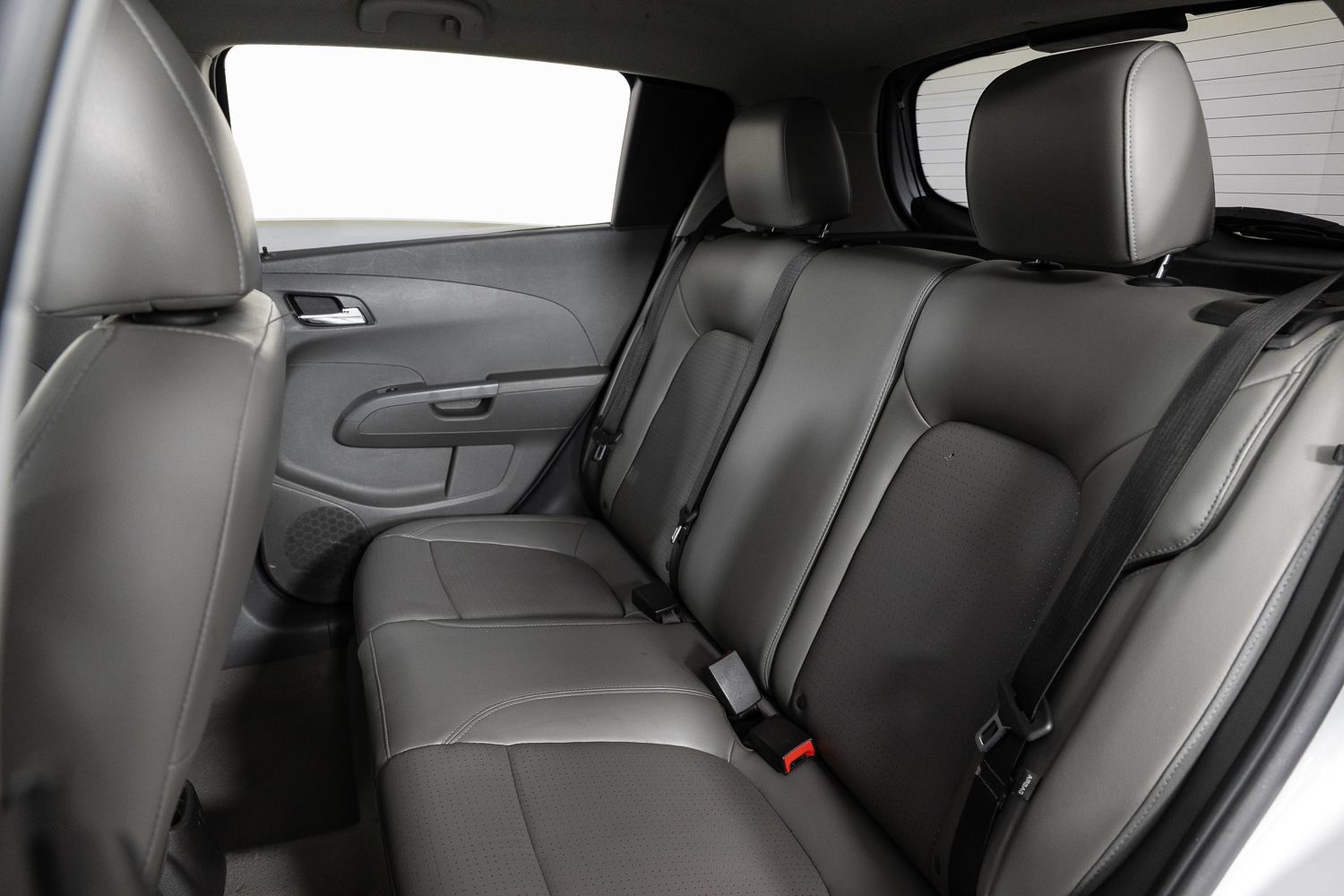 Used 2015 Chevrolet Sonic LTZ FWD image 19