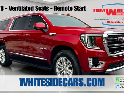 Used 2023 GMC Yukon XL SLT w/ SLT Luxury Package