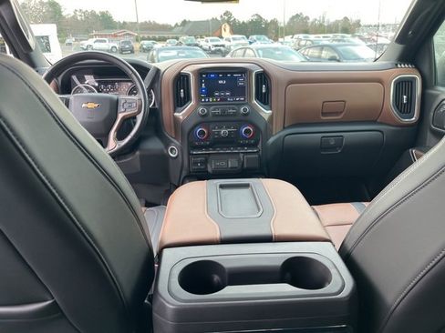 Used 2022 Chevrolet Silverado 1500 High Country image 18